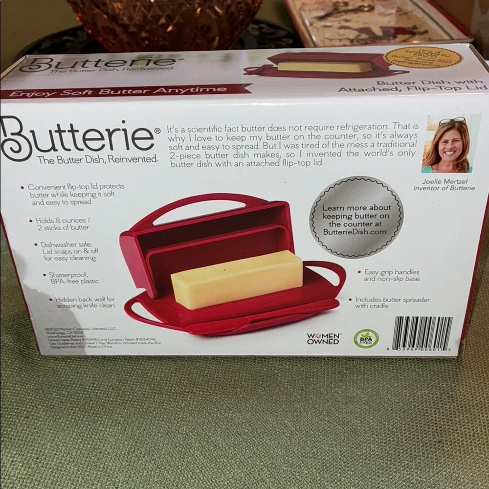 Butter Red Butter Dish with Spreader - Picture 2 of 3